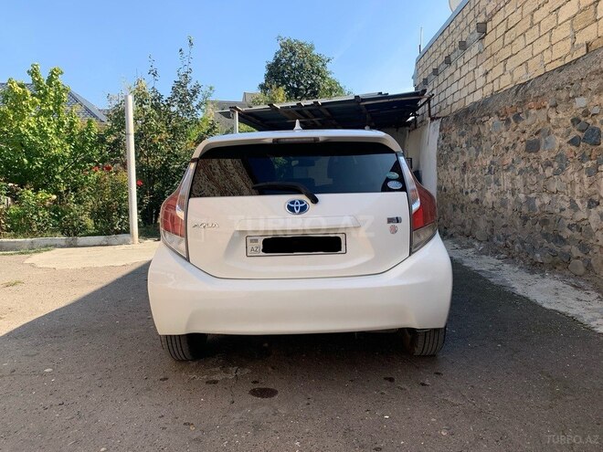 Toyota Aqua 2017, 150,000 km - 1.5 l - Gəncə