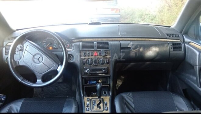 Mercedes E 240 1998, 529,000 km - 2.4 l - Şəmkir