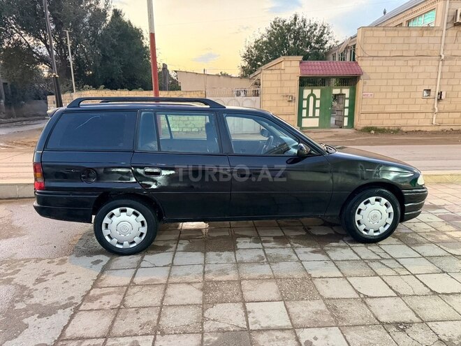 Opel Astra 1995, 365,000 km - 1.8 l - Sumqayıt