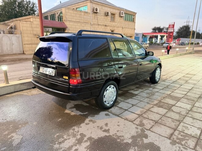 Opel Astra 1995, 365,000 km - 1.8 l - Sumqayıt