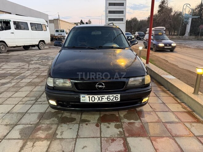 Opel Astra 1995, 365,000 km - 1.8 l - Sumqayıt