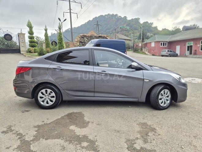 Hyundai Accent 2015, 280,000 km - 1.6 l - Astara