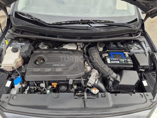 Hyundai Accent 2015, 280,000 km - 1.6 l - Astara