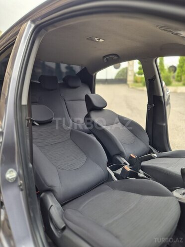 Hyundai Accent 2015, 280,000 km - 1.6 l - Astara