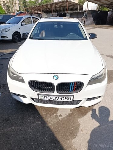 BMW 528 2014, 190,000 km - 2.0 l - Gəncə