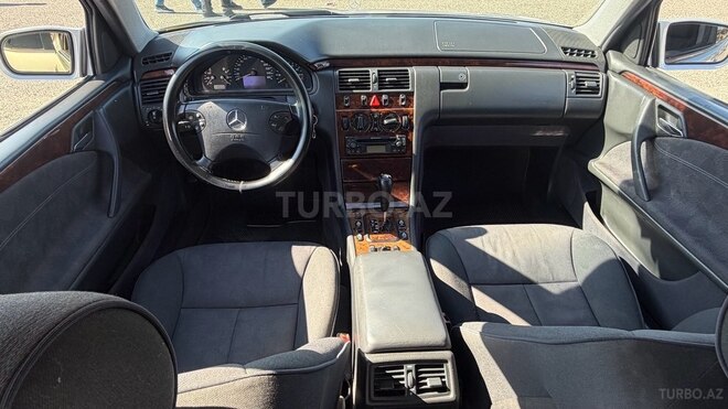 Mercedes E 240 2000, 337,542 km - 2.4 l - Bakı