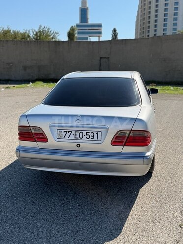 Mercedes E 240 2000, 337,542 km - 2.4 l - Bakı