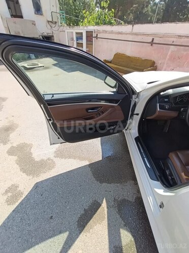 BMW 528 2014, 190,000 km - 2.0 l - Gəncə