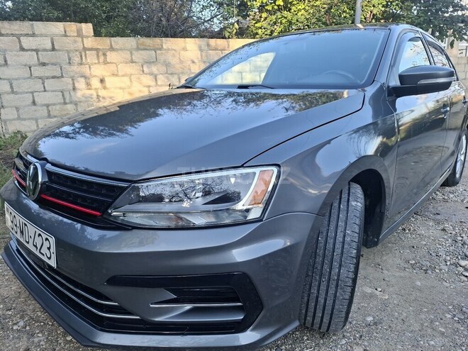 Volkswagen Jetta 2011, 302,557 km - 2.5 л - Qusar
