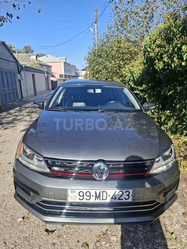 Volkswagen Jetta 2011, 302,557 km - 2.5 л - Qusar