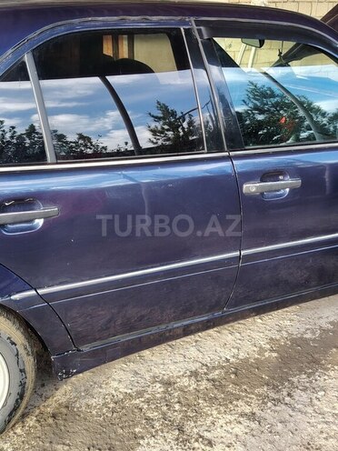 Mercedes C 240 1999, 326,420 km - 2.6 л - Hacıqabul