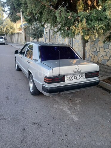 Mercedes 190 1990, 200,000 km - 2.0 l - Tovuz