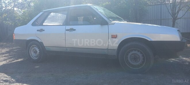 LADA (VAZ) 21099 2002, 126,000 km - 1.5 л - Qax