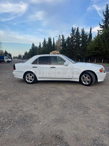 Mercedes C 200 1994, 393,000 km - 2.0 л - Saatlı