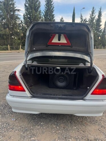 Mercedes C 200 1994, 393,000 km - 2.0 л - Saatlı