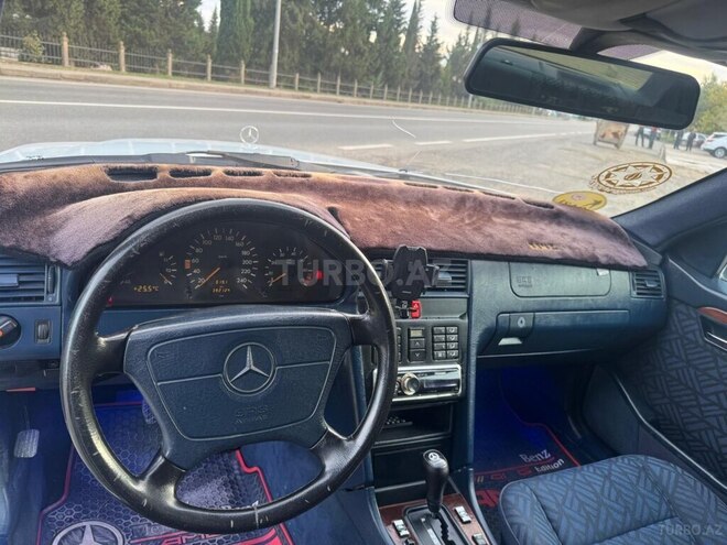Mercedes C 200 1994, 393,000 km - 2.0 л - Saatlı