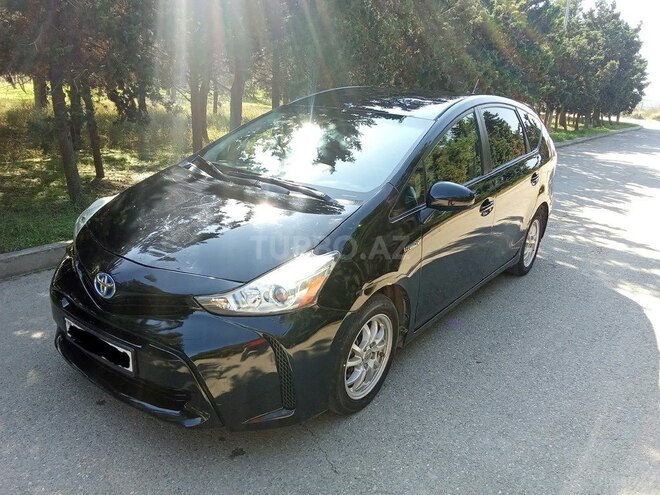Toyota Prius V 2015, 289,633 km - 1.8 l - Bakı