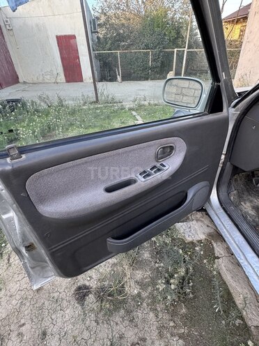 Kia Sportage 2004, 357,456 km - 2.0 l - Bakı