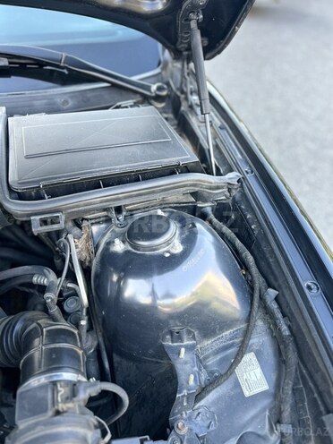 BMW 525 2003, 390,000 km - 2.5 l - Bakı