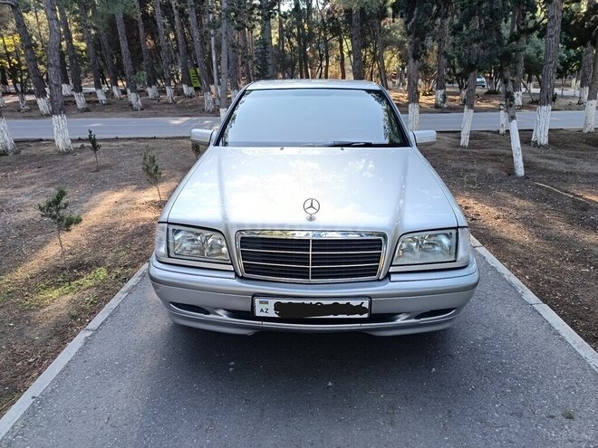 Mercedes C 200 1999, 380,000 km - 2.0 л - Sumqayıt