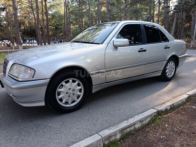 Mercedes C 200 1999, 380,000 km - 2.0 л - Sumqayıt
