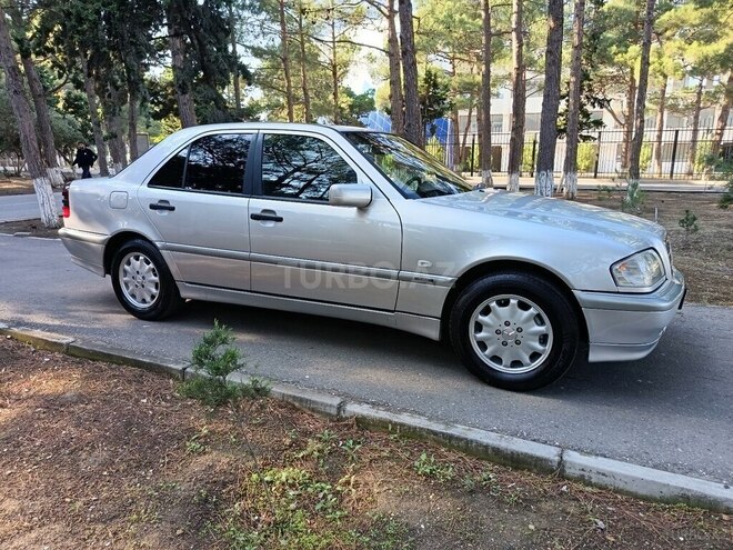 Mercedes C 200 1999, 380,000 km - 2.0 л - Sumqayıt