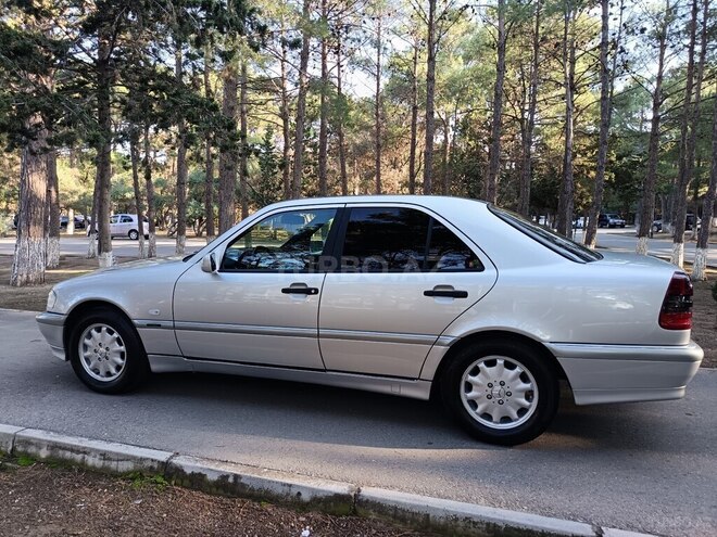Mercedes C 200 1999, 380,000 km - 2.0 л - Sumqayıt