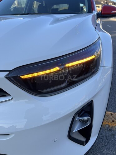 Kia Stonic 2022, 42,312 km - 1.4 л - Bakı