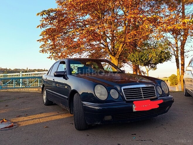 Mercedes E 230 1997, 419,000 km - 2.3 л - Quba