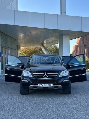 Mercedes ML 350 4MATIC 2011, 220,000 km - 3.5 l - Xaçmaz