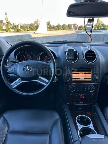 Mercedes ML 350 4MATIC 2011, 220,000 km - 3.5 l - Xaçmaz