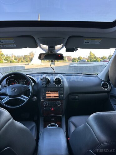 Mercedes ML 350 4MATIC 2011, 220,000 km - 3.5 l - Xaçmaz
