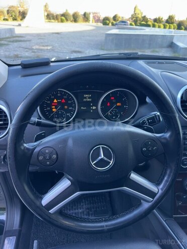 Mercedes ML 350 4MATIC 2011, 220,000 km - 3.5 l - Xaçmaz