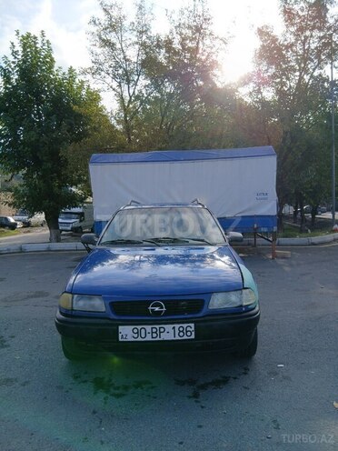 Opel Astra 1998, 200,000 km - 1.6 l - Zaqatala
