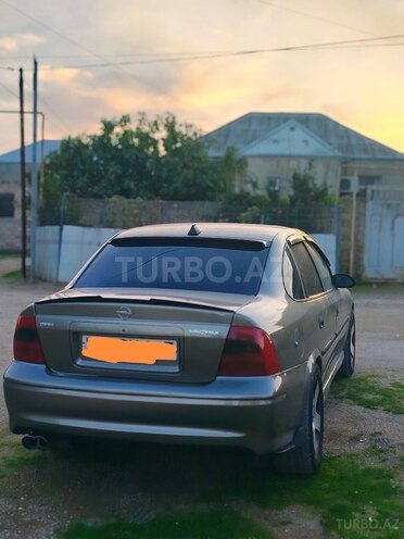 Opel Vectra 1999, 275,000 km - 1.8 l - Bakı