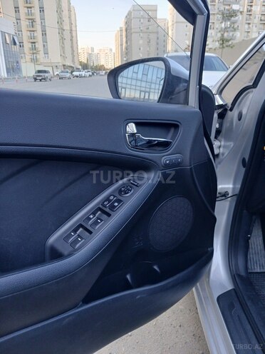 Kia K3 2015, 228,029 km - 1.6 l - Bakı