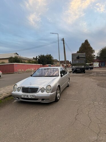 Mercedes E 320 2000, 138,616 km - 3.2 l - Masallı