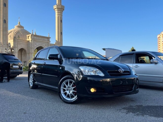 Toyota Corolla 2006, 260,000 km - 1.4 l - Bakı