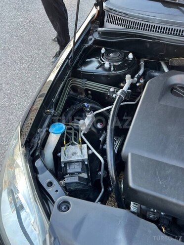 Toyota Corolla 2006, 260,000 km - 1.4 l - Bakı