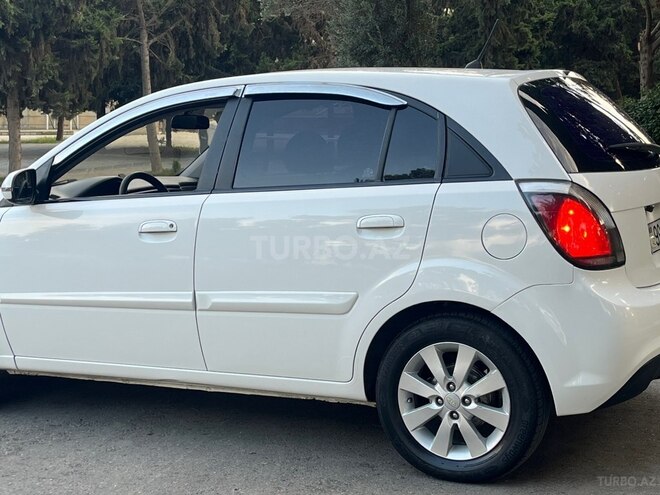 Kia Rio 2009, 225,000 km - 1.5 l - Bakı