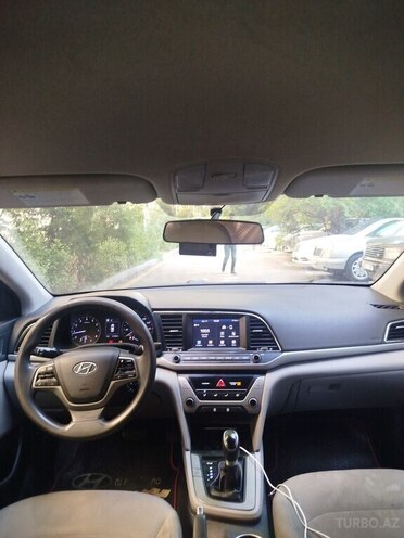 Hyundai Elantra 2018, 286,463 km - 2.0 l - Bakı