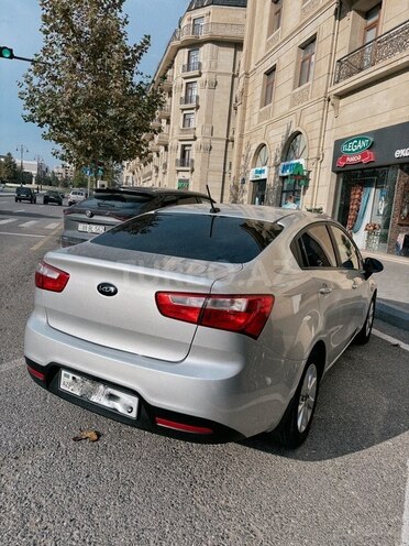 Kia Rio 2015, 180,086 km - 1.6 l - Bakı