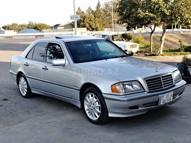 Mercedes C 230 2000, 242,000 km - 2.3 л - Bərdə