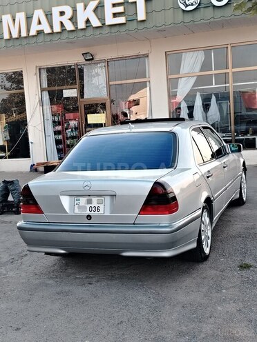 Mercedes C 230 2000, 242,000 km - 2.3 л - Bərdə