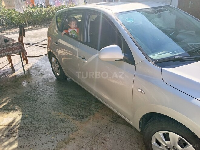 Hyundai i30 2008, 465,000 km - 1.6 л - İmişli