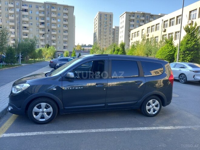 Dacia Lodgy 2017, 228,000 km - 1.5 l - Bakı
