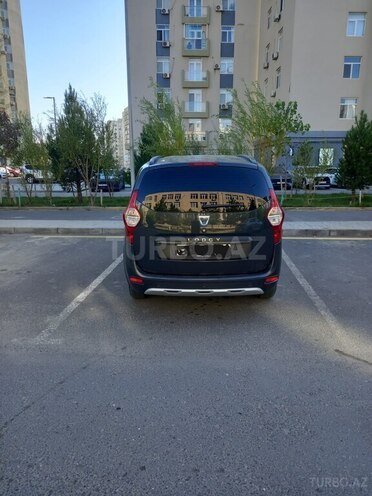 Dacia Lodgy 2017, 228,000 km - 1.5 l - Bakı
