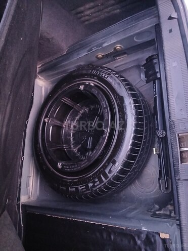 Mercedes E 280 1999, 354,250 km - 2.8 л - Bakı