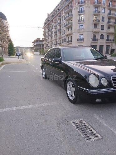Mercedes E 280 1999, 354,250 km - 2.8 л - Bakı