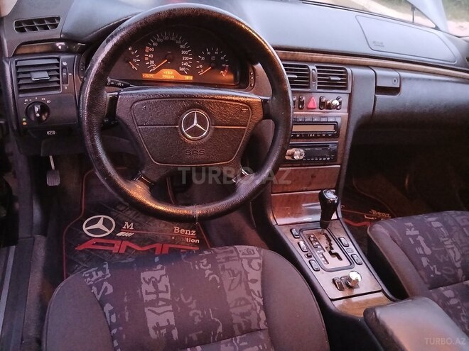 Mercedes E 280 1999, 354,250 km - 2.8 л - Bakı